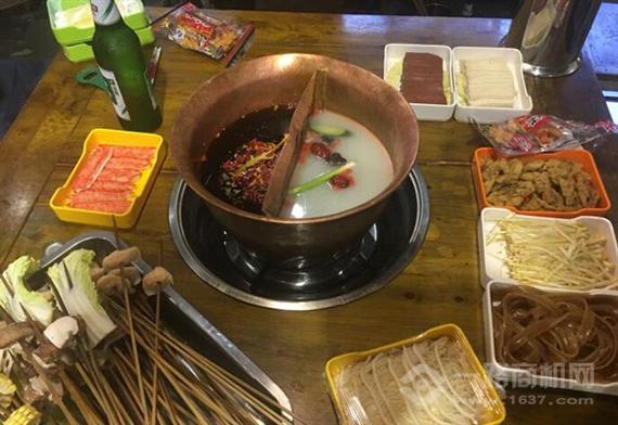 刘宝老家铜锅串串