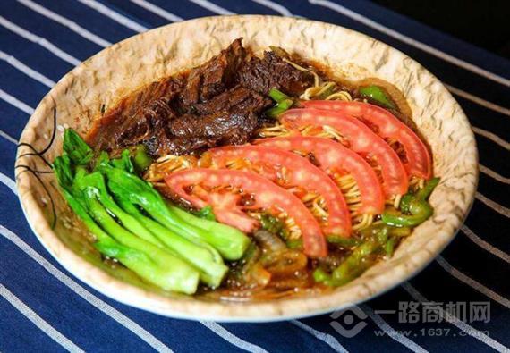 牛锦天红焖牛肉面