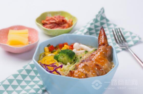 宜百味泡面小食堂