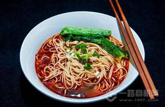 憨胖媽重慶小面加盟