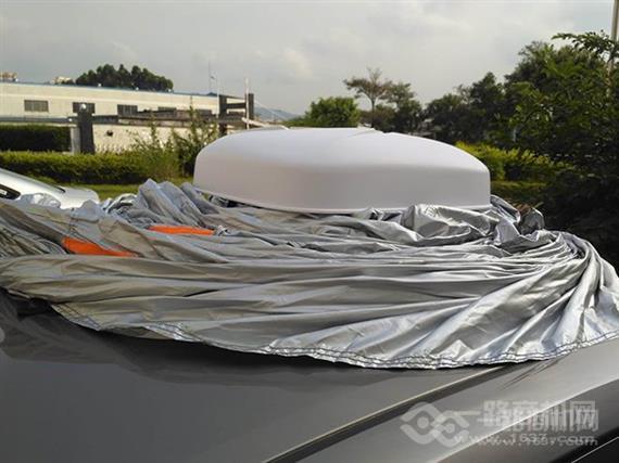 车多宝智能遥控车衣