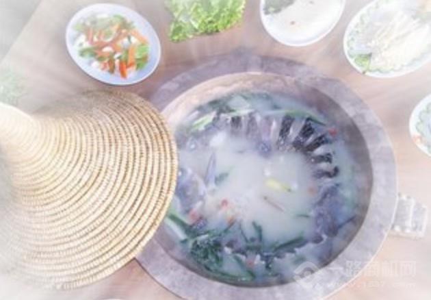 炊鱼创意蒸汽石锅鱼