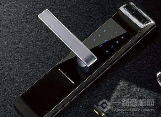 歐寶麗AI智能鎖