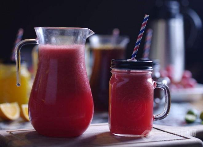 芒小柒柒饮品加盟