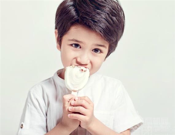 咿呀喔儿童摄影