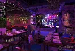 青戰(zhàn)線(xiàn)音樂(lè)餐吧