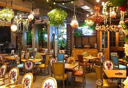 青戰(zhàn)線(xiàn)音樂(lè)餐吧