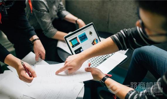 创领袖思维作文