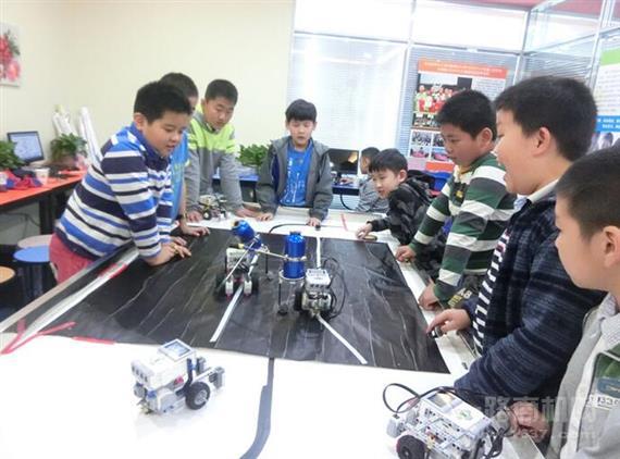 莘迪机器人教育