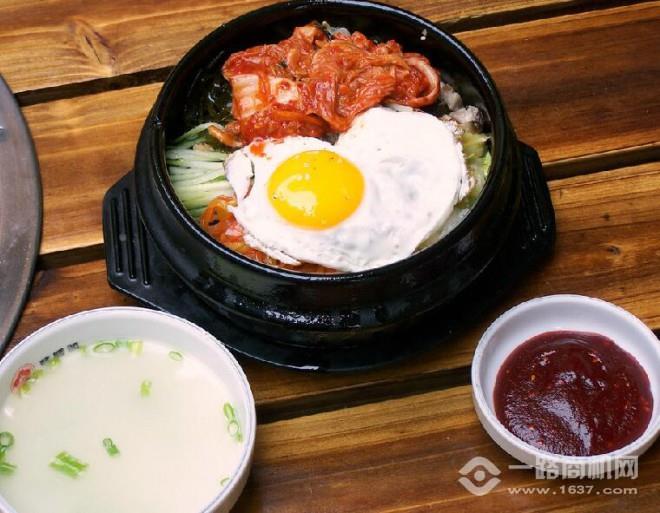 金年任石鍋拌飯