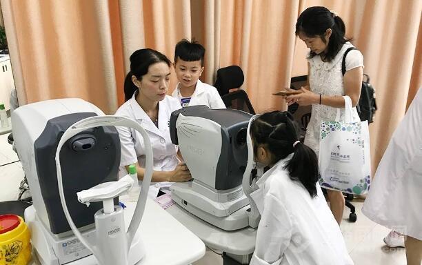 护视亮视力保健中心 护视亮视力保健中心