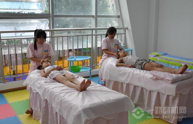 护视亮视力保健中心