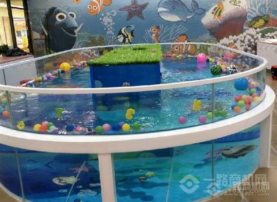 伊恺宝贝婴儿游泳馆
