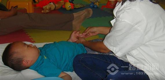 佑尔康小儿推拿