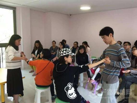 茁壮成长小儿推拿