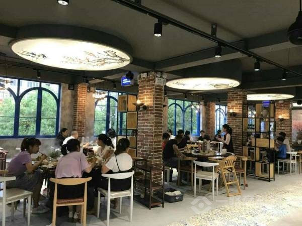 临江门洞子老火锅