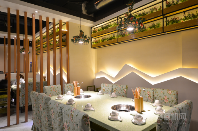 临江门洞子老火锅