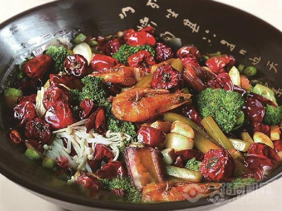 蛙哇鸡香锅年代