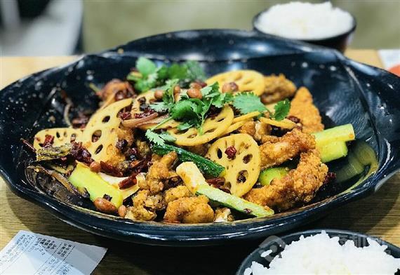 蛙哇鸡香锅年代