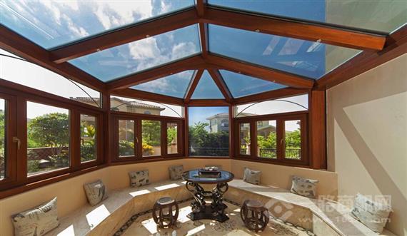 巴蒂格德尔堡门窗