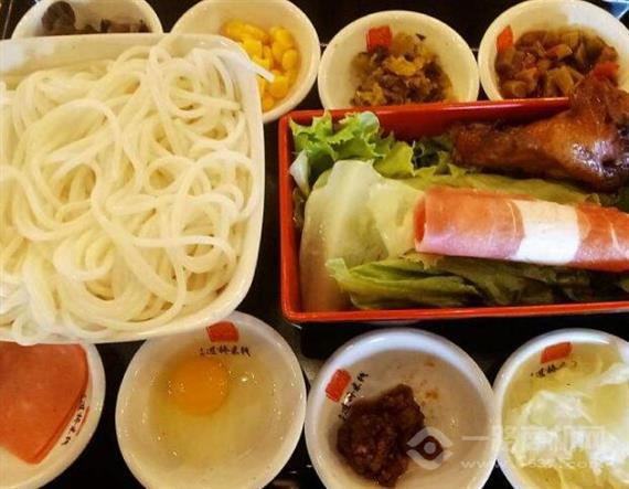 相遇石桥过桥米线