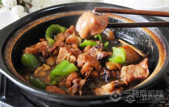 东崃阁黄焖鸡米饭