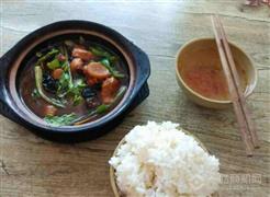 凌轩阁黄焖鸡米饭