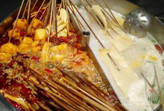 葱葱那年串串香火锅