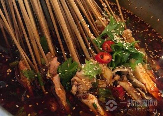 半个椒串串火锅