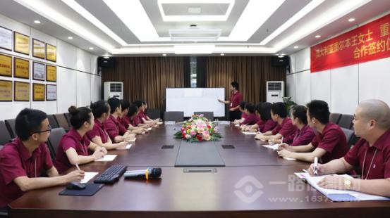 山城小龍女火鍋加盟 山城小龍女火鍋加盟