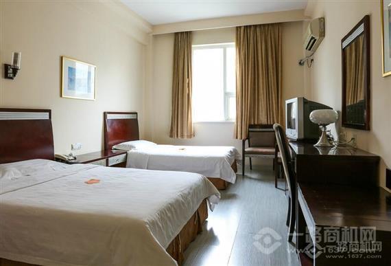 万里路青年酒店连锁