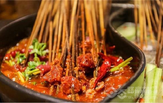 何家香串串香火锅