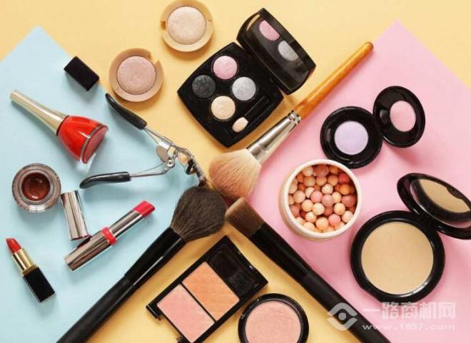 洛华侬化妆品加盟 洛华侬化妆品加盟