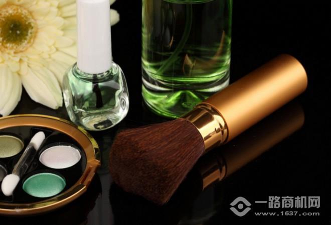 碧诗澜黛化妆品加盟