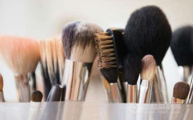 三日爱化妆品加盟