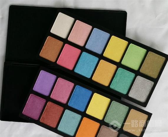 美丽经典化妆品