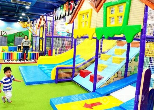 淘气小宝儿童乐园