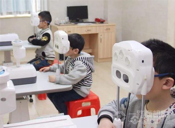 康尔明视力保健