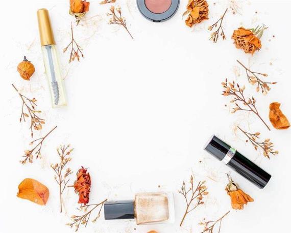 伊人心机化妆品