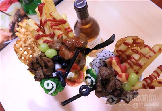 艾莉克丝牛排杯