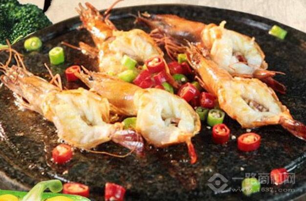 神火源石板烤肉加盟