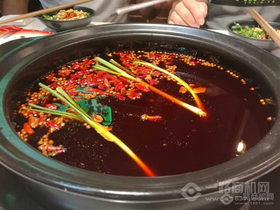 三介锅小郡肝串串香