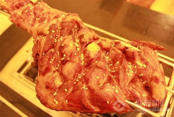 狼来了炭烤羊腿