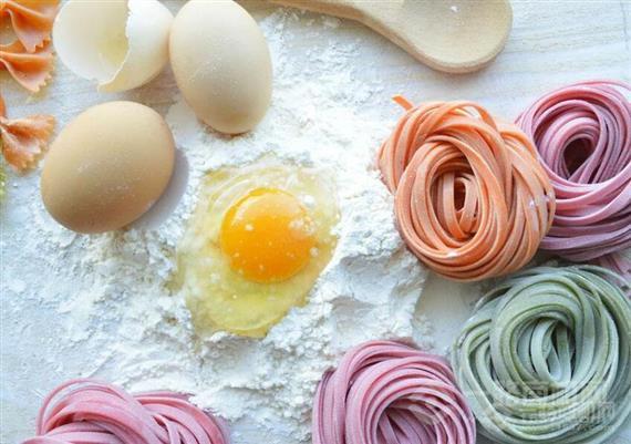 七彩堂营养面吧