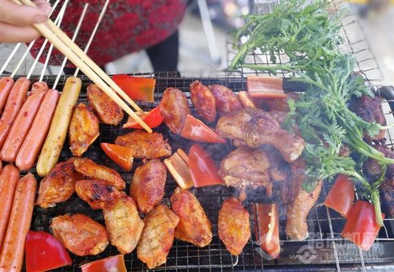 色香味全筷乐涮烤吧