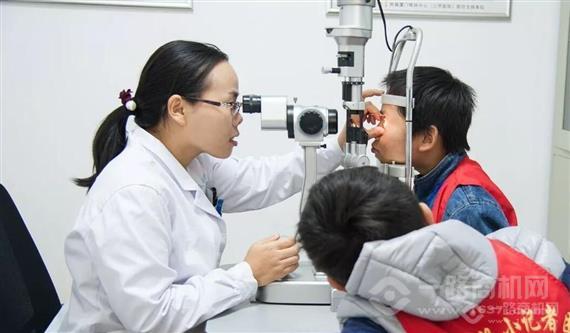 东盛堂近视恢复