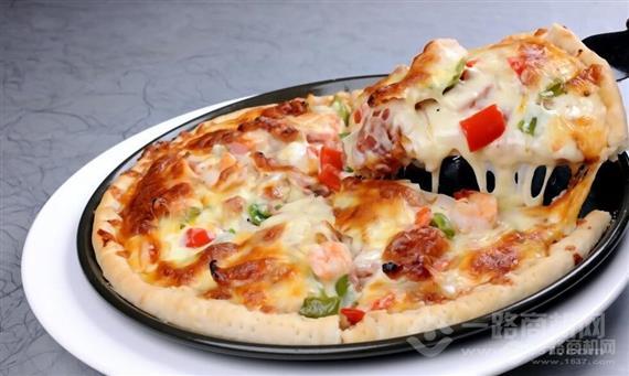 意伦卡现烤披萨