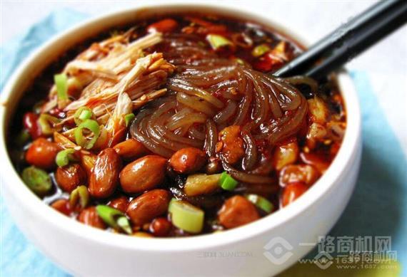 吉阿嬷酸辣粉小食堂