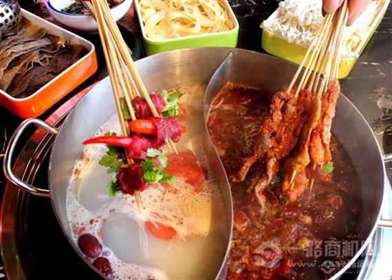 辣翻仟串串火锅