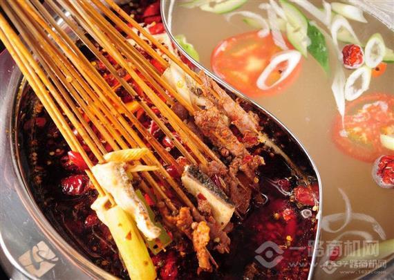 辣翻仟串串火锅